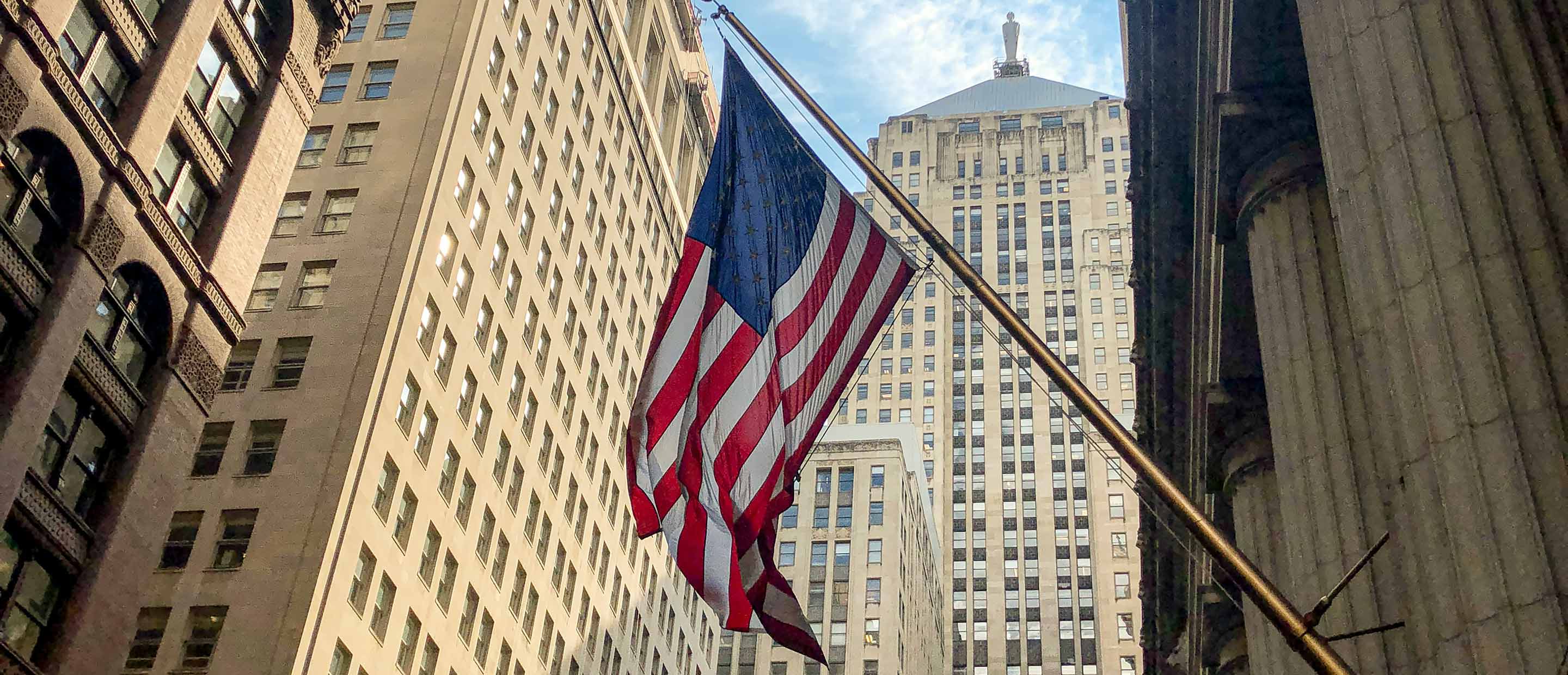 trump-100-days-in-office-desktop-banner